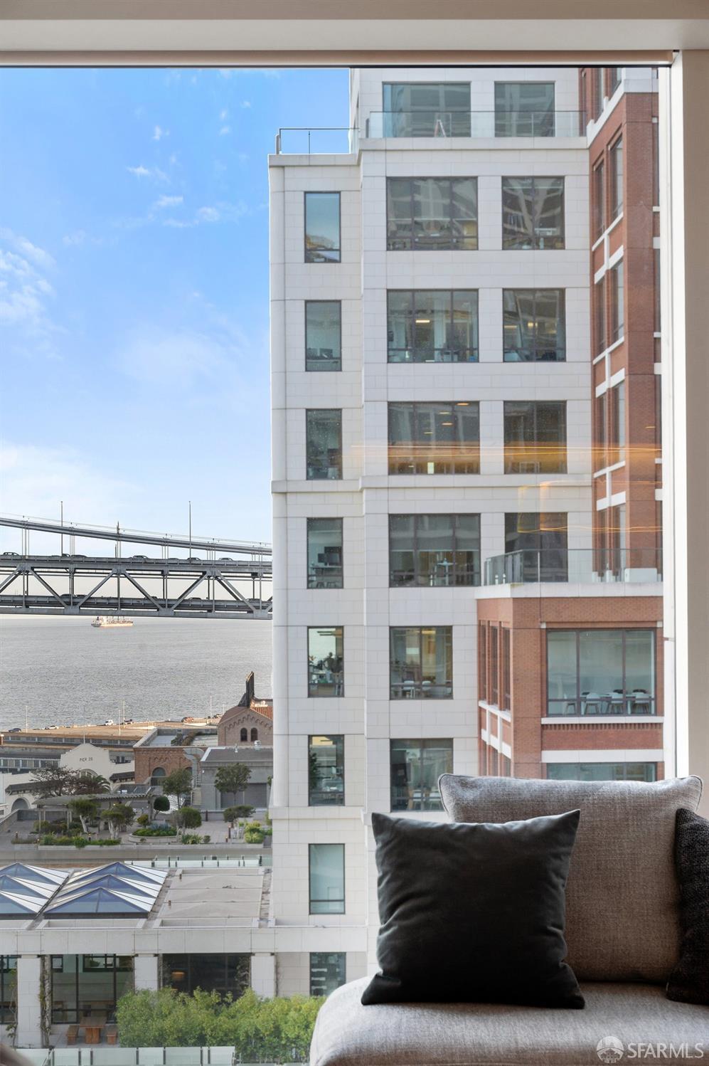 Detail Gallery Image 8 of 62 For 1 Steuart Ln #1502,  San Francisco,  CA 94105 - 2 Beds | 2/1 Baths