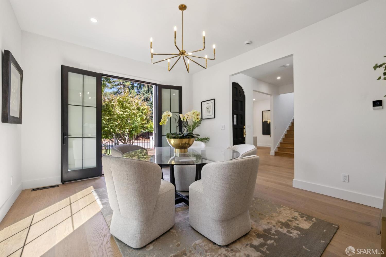 Detail Gallery Image 18 of 64 For 150 Clark Dr, San Mateo,  CA 94402 - 5 Beds | 4 Baths