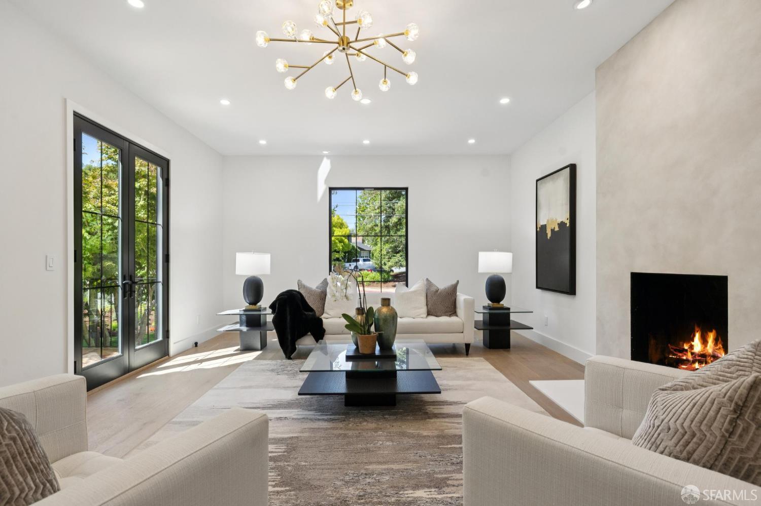 Detail Gallery Image 9 of 64 For 150 Clark Dr, San Mateo,  CA 94402 - 5 Beds | 4 Baths