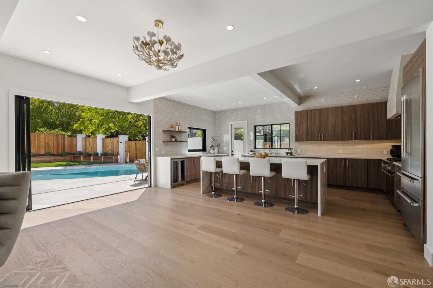 Detail Gallery Image 28 of 64 For 150 Clark Dr, San Mateo,  CA 94402 - 5 Beds | 4 Baths