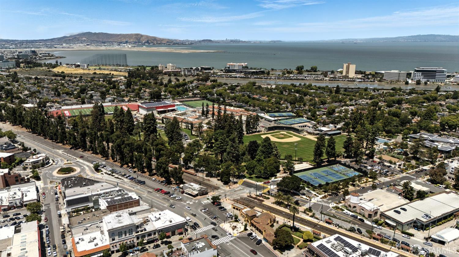 Detail Gallery Image 49 of 57 For 110 Park Rd #604,  Burlingame,  CA 94010 - 2 Beds | 2 Baths