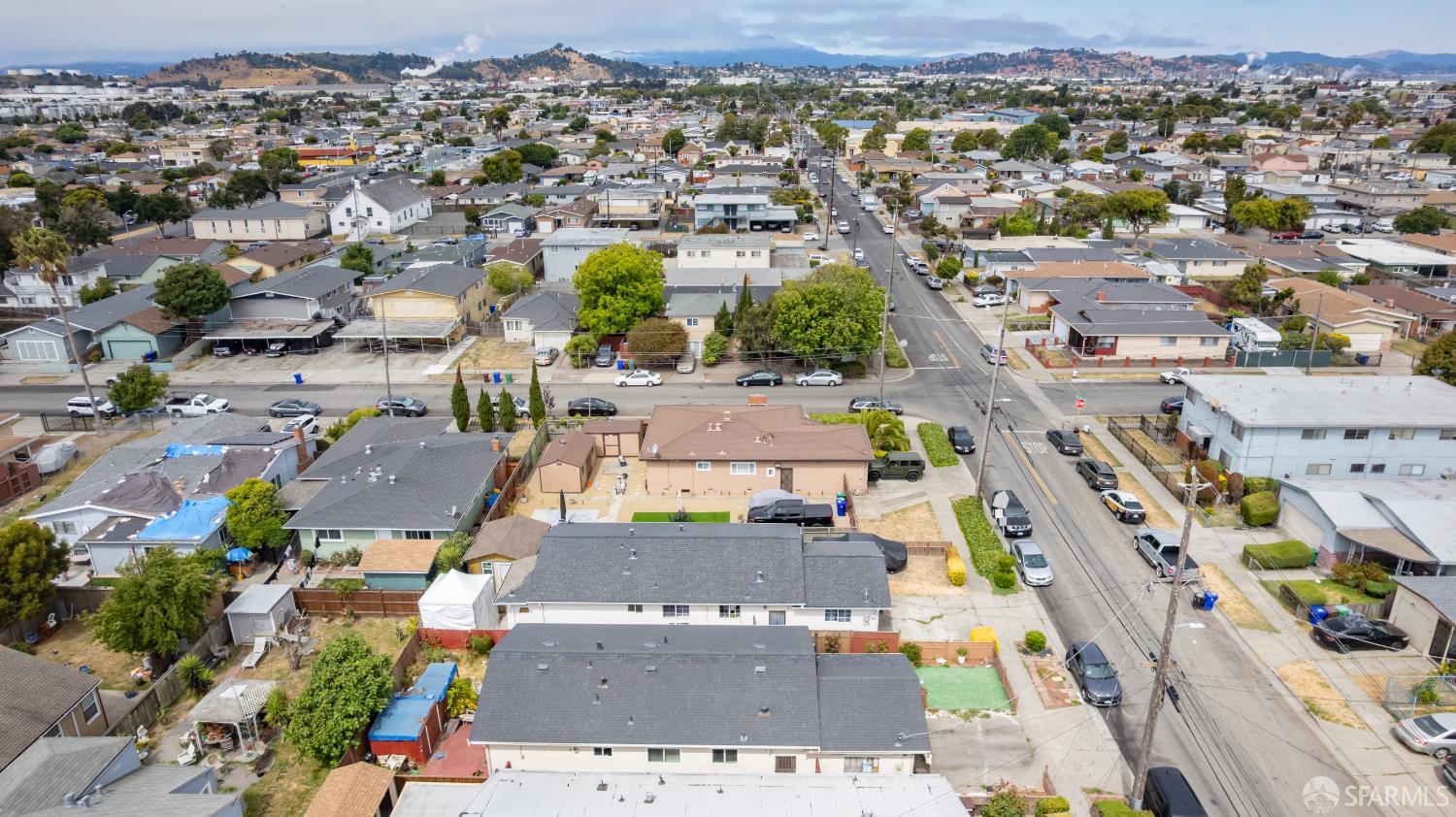 Detail Gallery Image 9 of 22 For 2618 Virginia Ave, Richmond,  CA 94804 - 4 Beds | 2 Baths