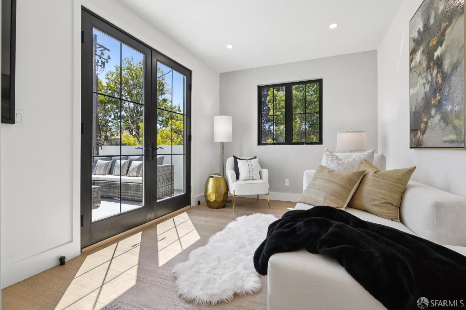 Detail Gallery Image 47 of 64 For 150 Clark Dr, San Mateo,  CA 94402 - 5 Beds | 4 Baths