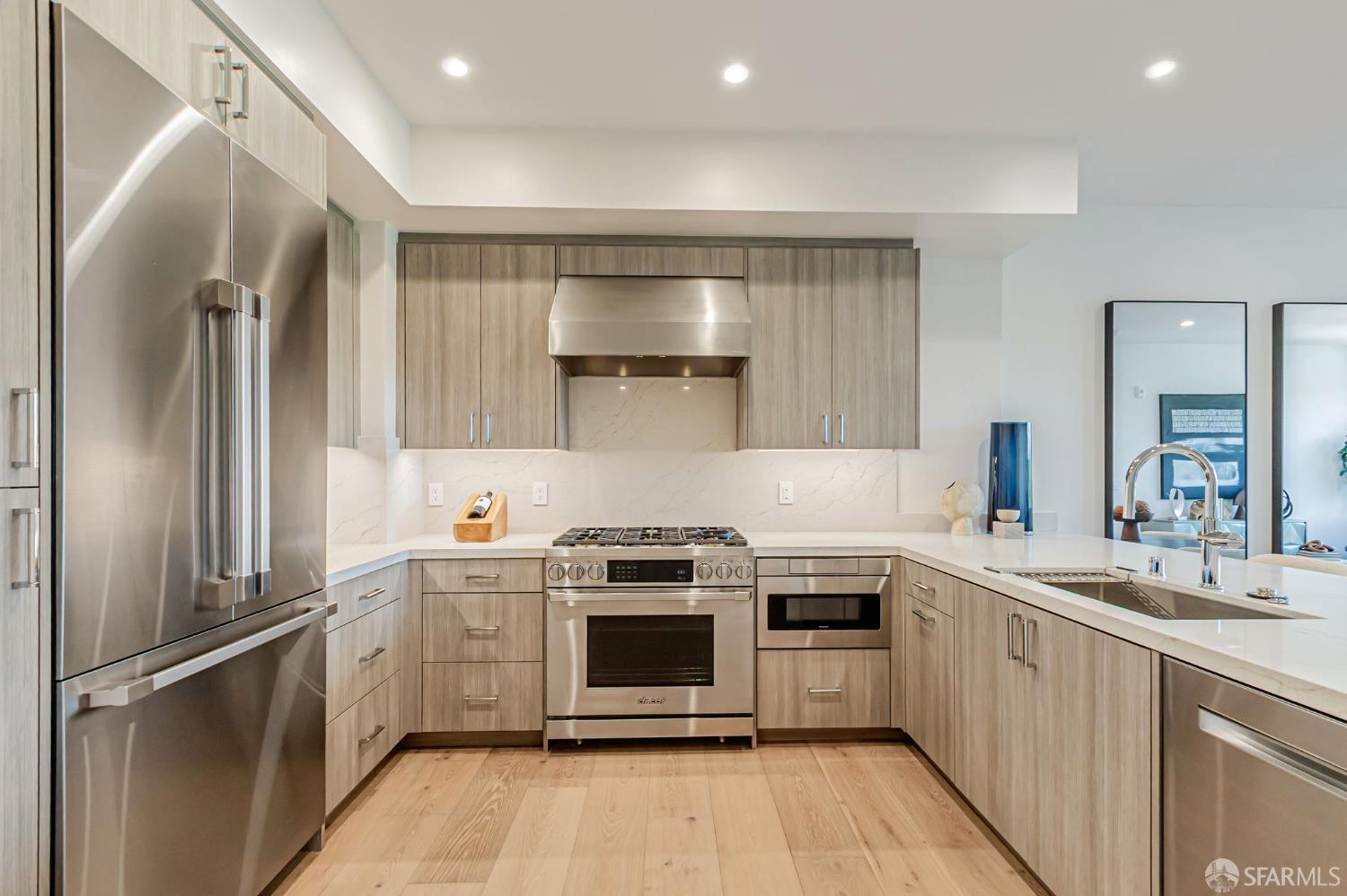 Detail Gallery Image 7 of 42 For 425 First St #36,  Los Altos,  CA 94022 - 1 Beds | 1/1 Baths