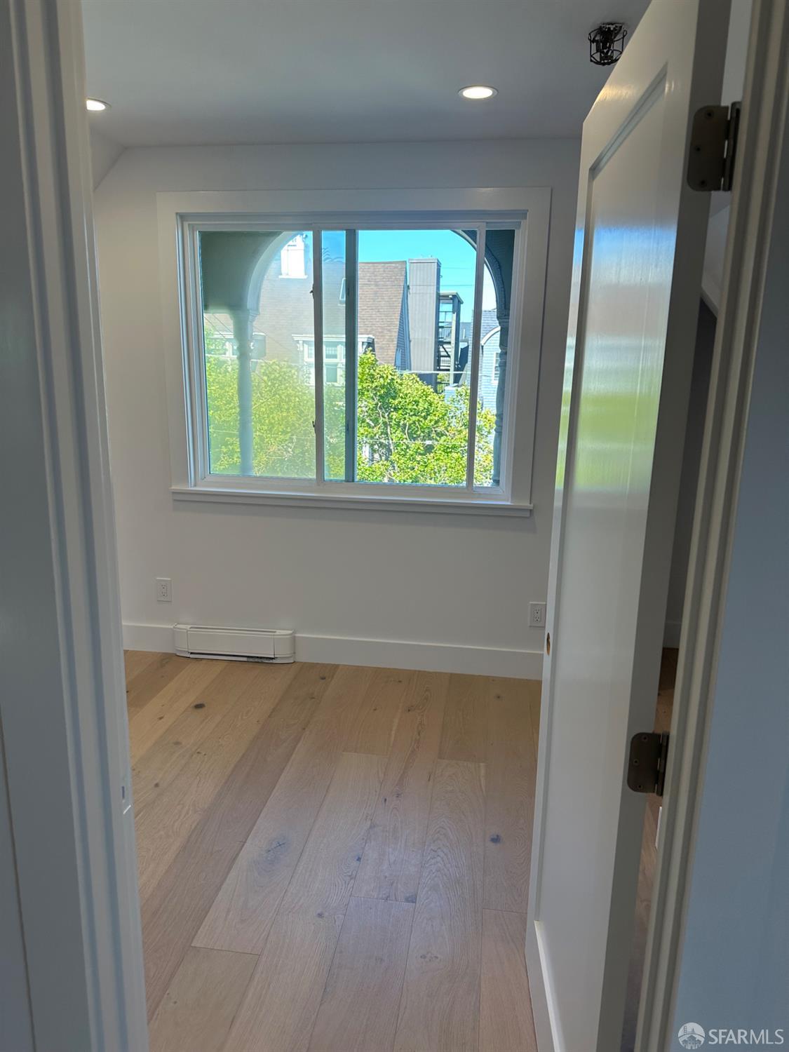 Detail Gallery Image 18 of 24 For 2309 Divisadero St, San Francisco,  CA 94115 - 2 Beds | 1 Baths