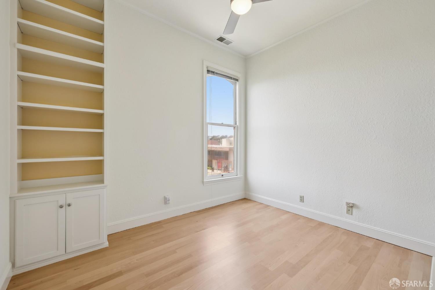 Photo #23: 425051842 Listing: Photo #23