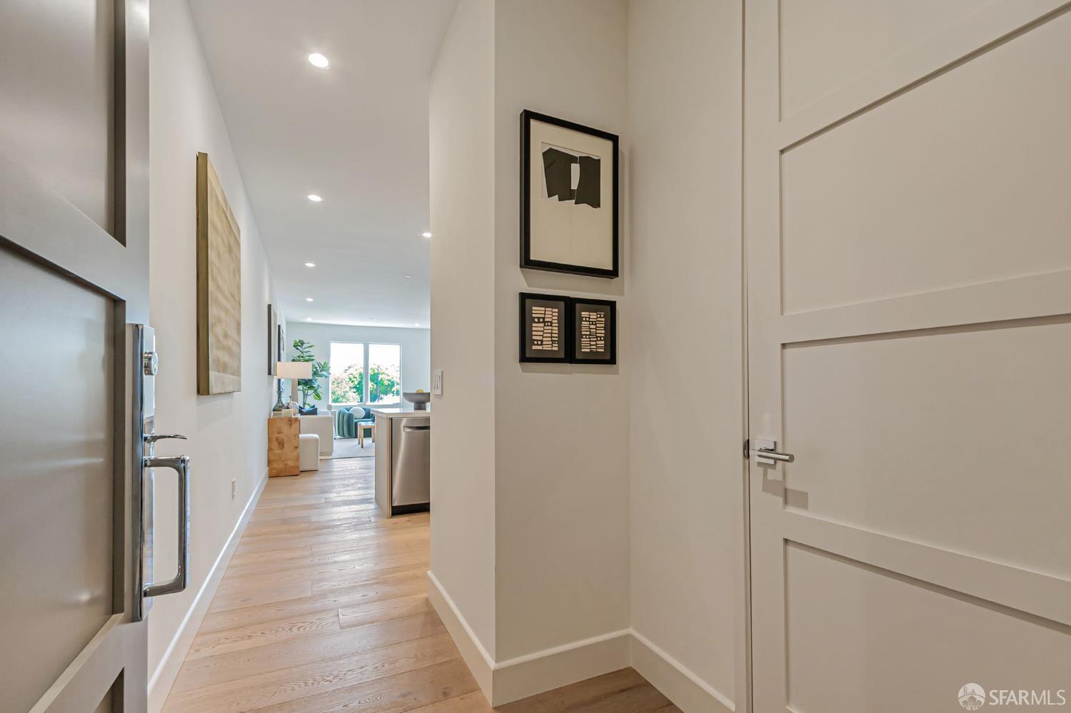 Detail Gallery Image 29 of 43 For 425 First St #24,  Los Altos,  CA 94022 - 2 Beds | 2/1 Baths