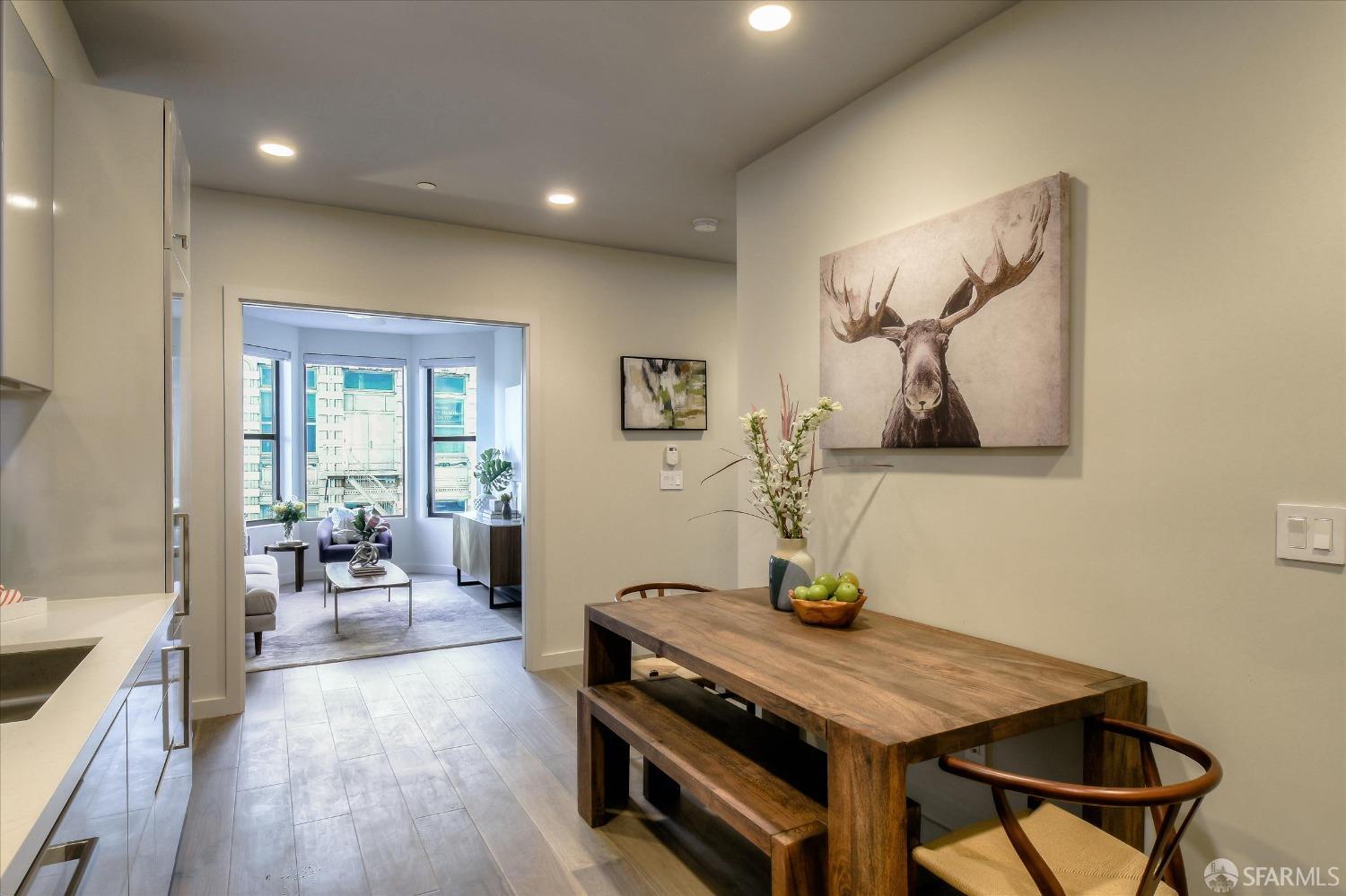 Detail Gallery Image 12 of 20 For 824 Hyde St #403,  San Francisco,  CA 94109 - 2 Beds | 1 Baths