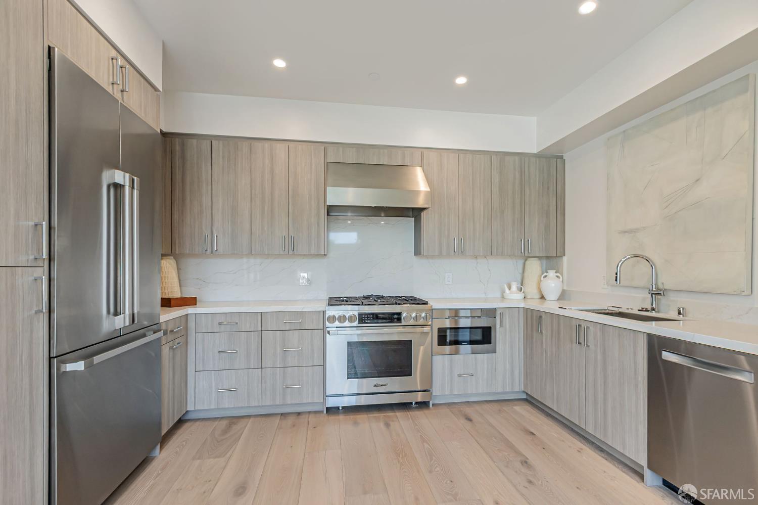 Detail Gallery Image 7 of 41 For 425 First St #21,  Los Altos,  CA 94022 - 2 Beds | 2 Baths