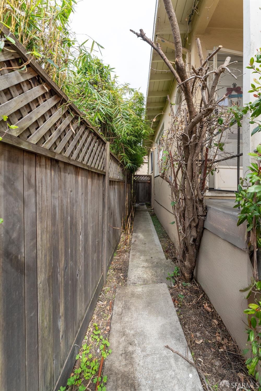 Detail Gallery Image 9 of 37 For 1841 Cedar St, Berkeley,  CA 94703 - – Beds | – Baths