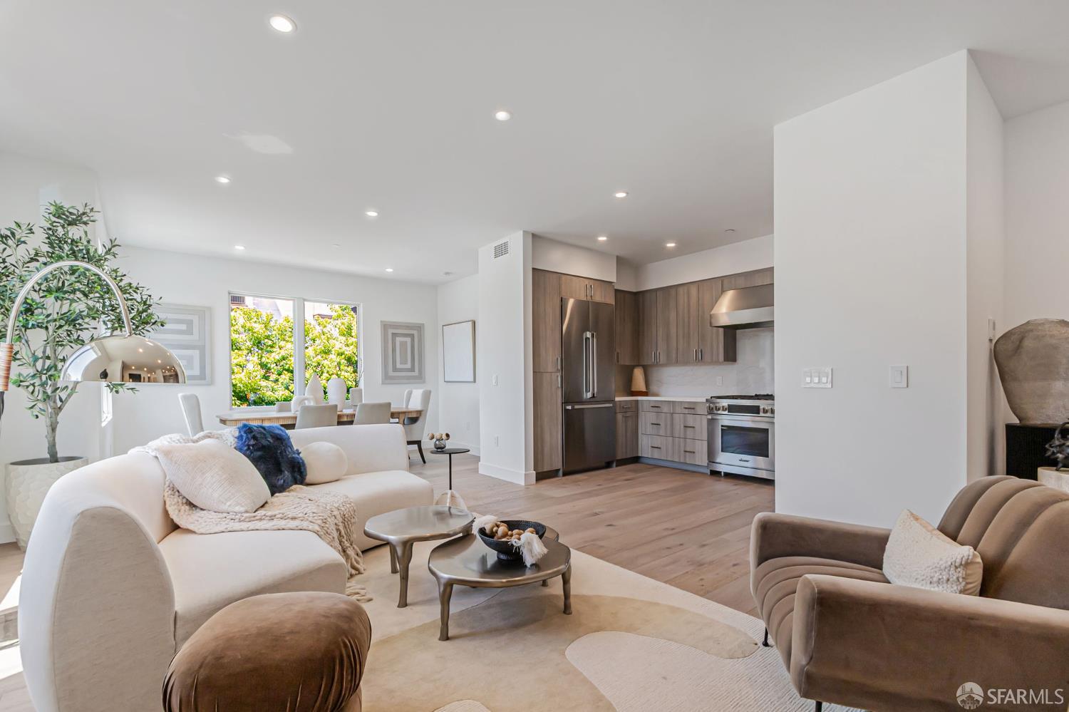 Detail Gallery Image 5 of 41 For 425 First St #21,  Los Altos,  CA 94022 - 2 Beds | 2 Baths