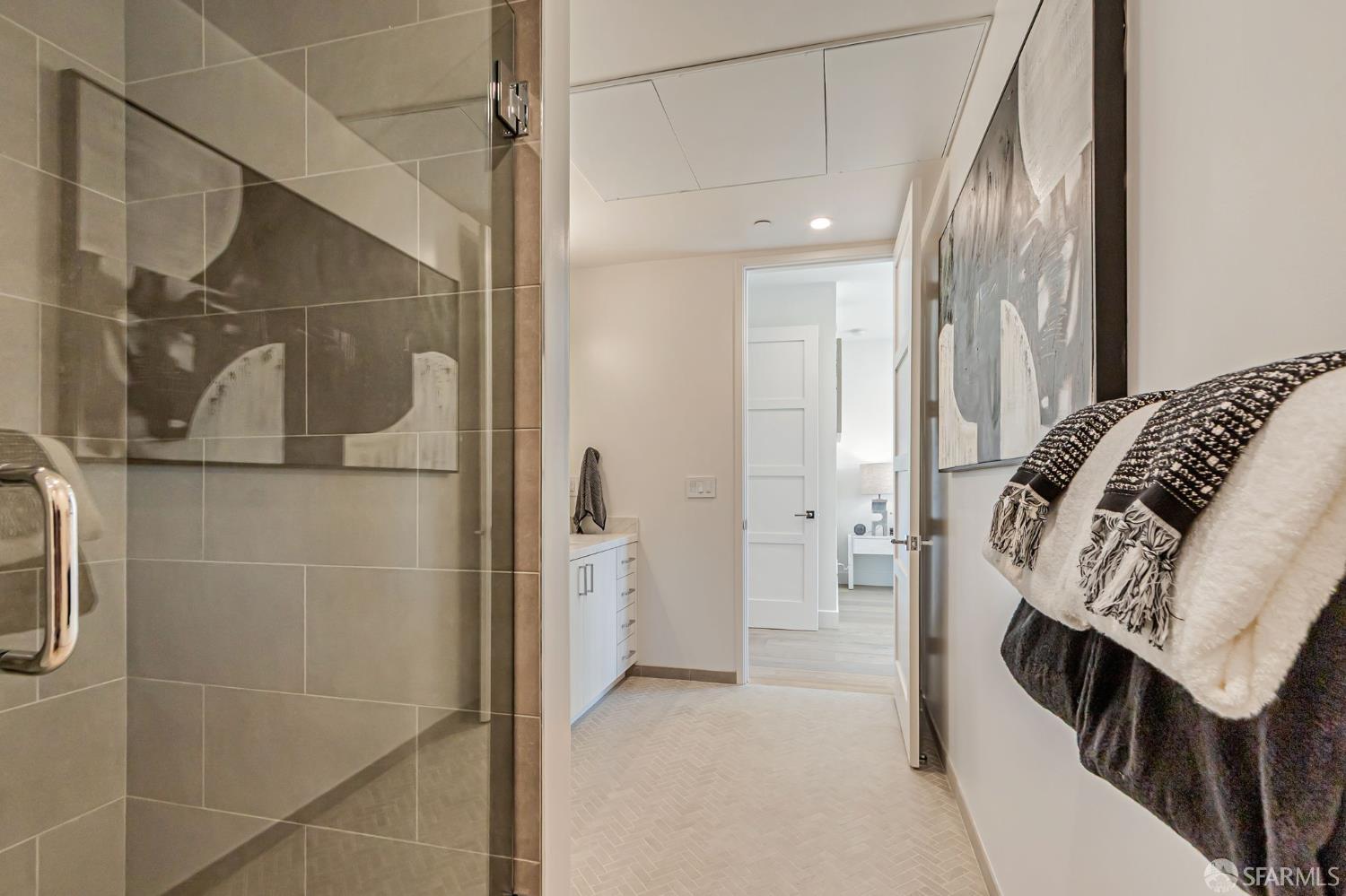 Detail Gallery Image 21 of 43 For 425 First St #24,  Los Altos,  CA 94022 - 2 Beds | 2/1 Baths