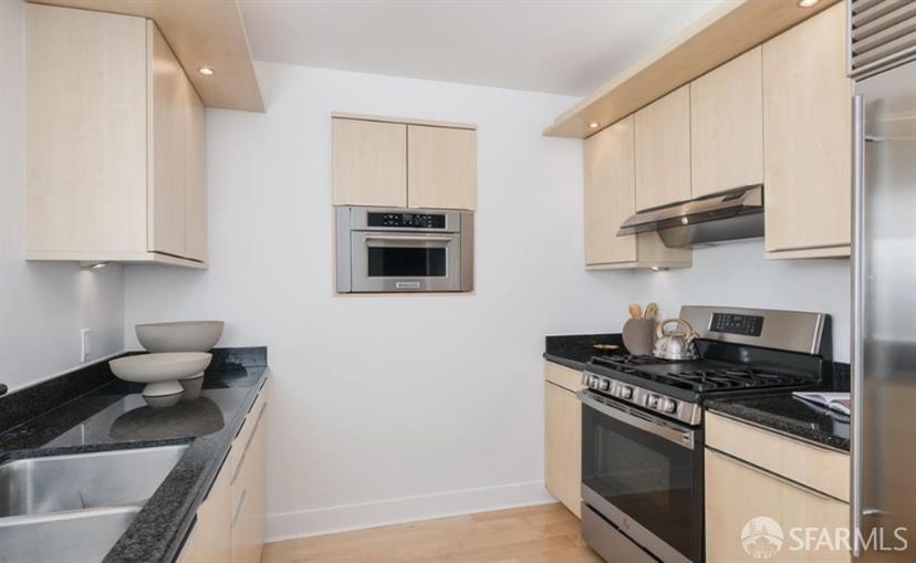 Detail Gallery Image 11 of 49 For 239 Brannan St 10g,  San Francisco,  CA 94107 - 2 Beds | 2 Baths