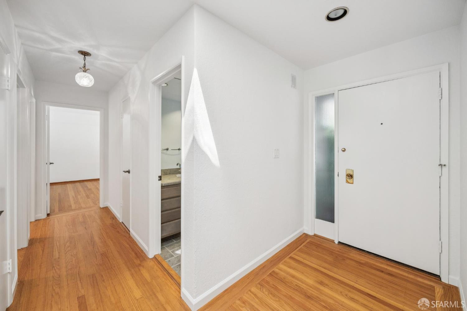Detail Gallery Image 11 of 67 For 480 Sherwood Way, Menlo Park,  CA 94025 - 3 Beds | 2 Baths