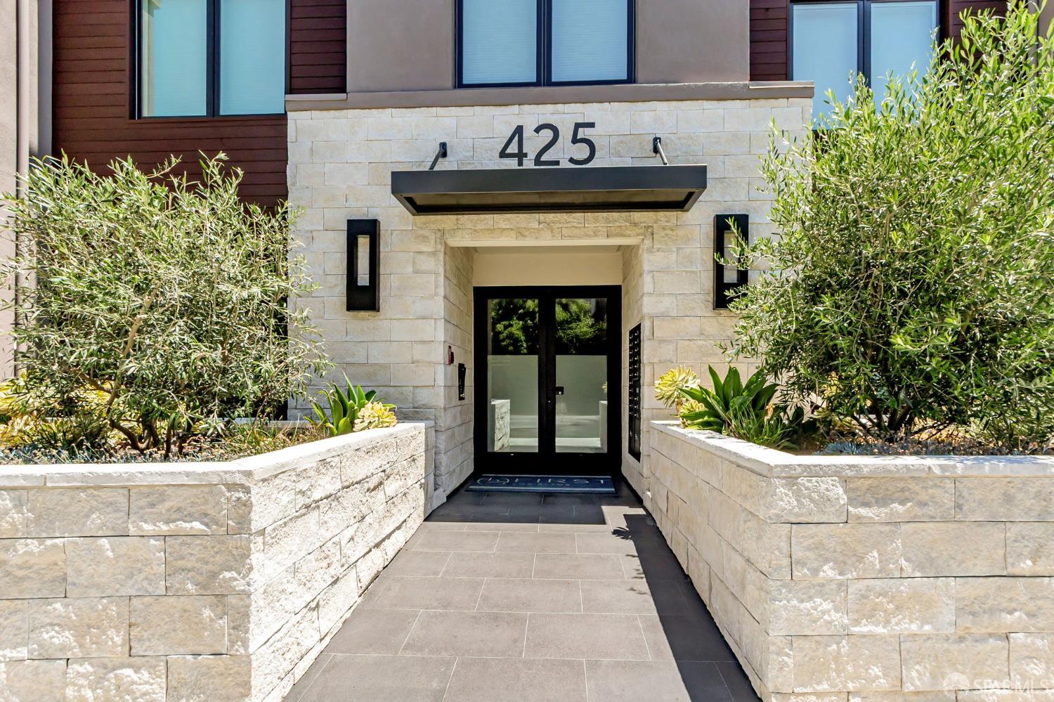 Detail Gallery Image 38 of 41 For 425 First St #21,  Los Altos,  CA 94022 - 2 Beds | 2 Baths