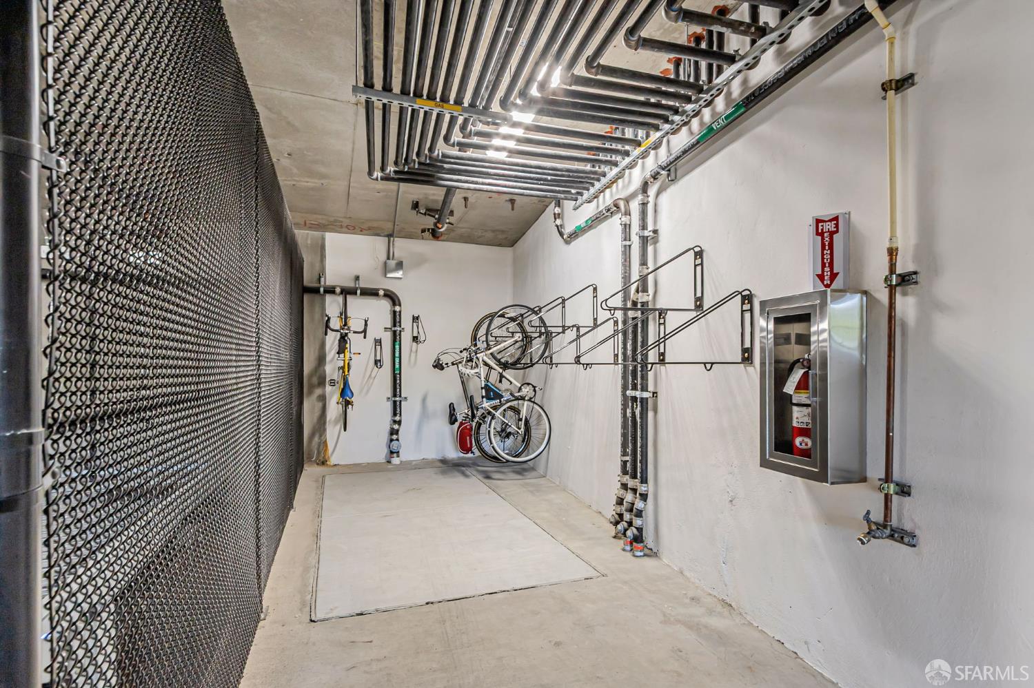 Detail Gallery Image 41 of 43 For 425 First St #24,  Los Altos,  CA 94022 - 2 Beds | 2/1 Baths