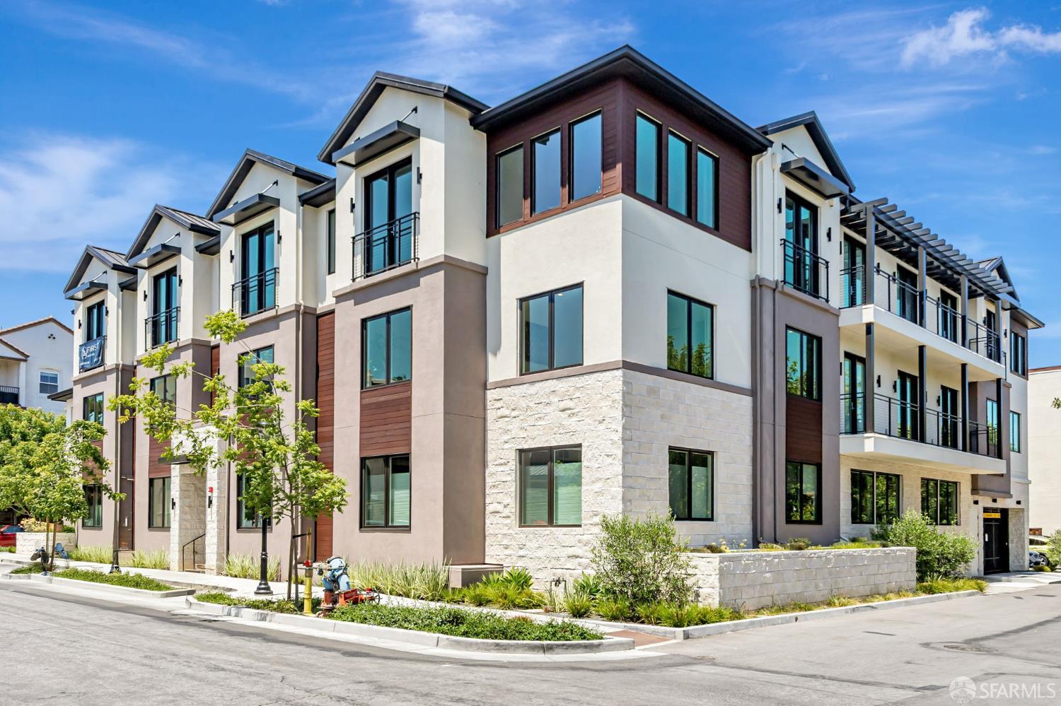 Detail Gallery Image 40 of 41 For 425 First St #21,  Los Altos,  CA 94022 - 2 Beds | 2 Baths