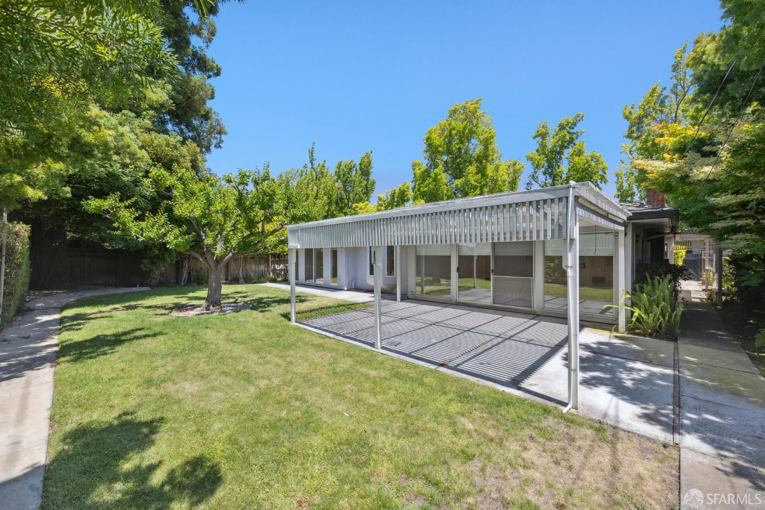 Detail Gallery Image 58 of 67 For 480 Sherwood Way, Menlo Park,  CA 94025 - 3 Beds | 2 Baths