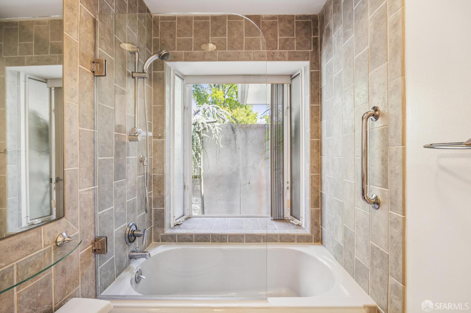 Detail Gallery Image 46 of 67 For 480 Sherwood Way, Menlo Park,  CA 94025 - 3 Beds | 2 Baths