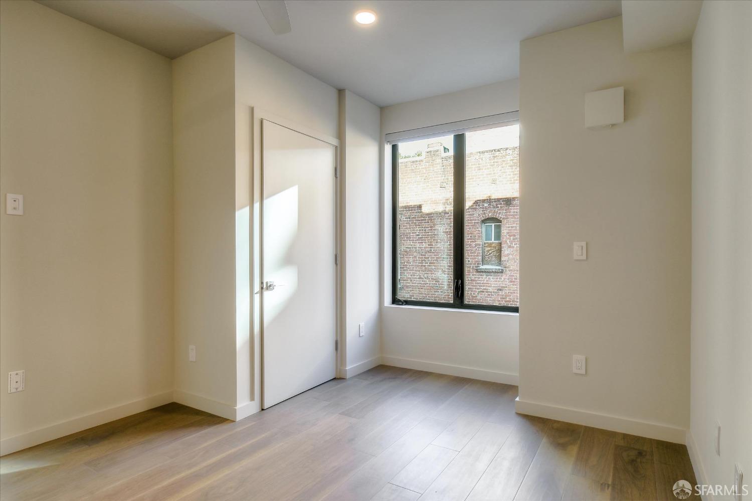 Detail Gallery Image 10 of 21 For 824 Hyde St #301,  San Francisco,  CA 94109 - 1 Beds | 1 Baths