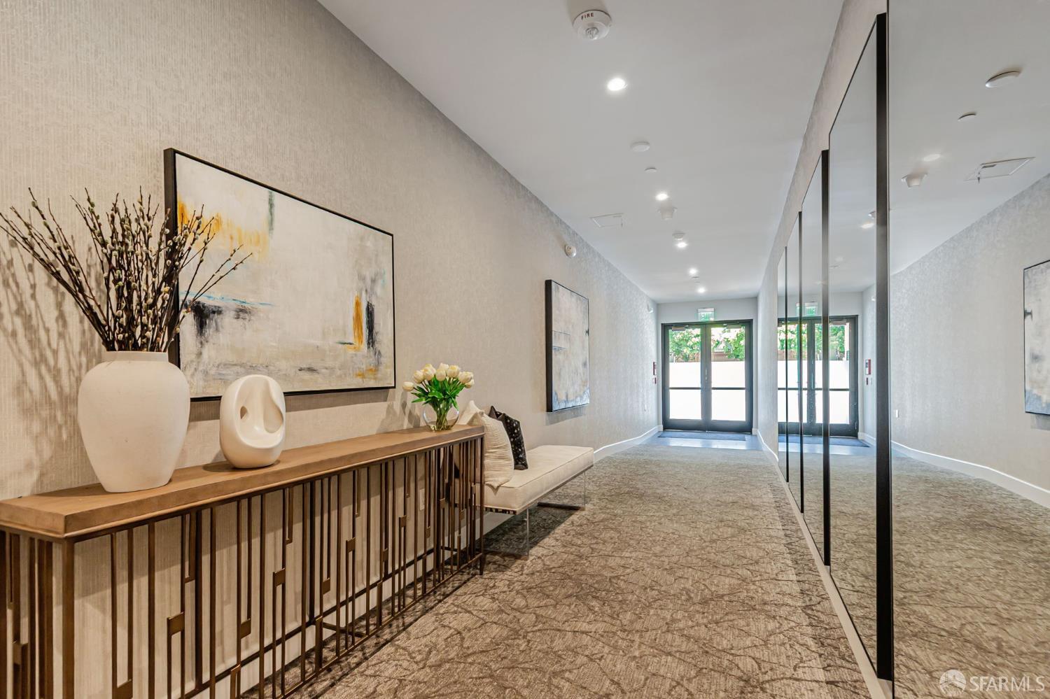 Detail Gallery Image 32 of 43 For 425 First St #24,  Los Altos,  CA 94022 - 2 Beds | 2/1 Baths