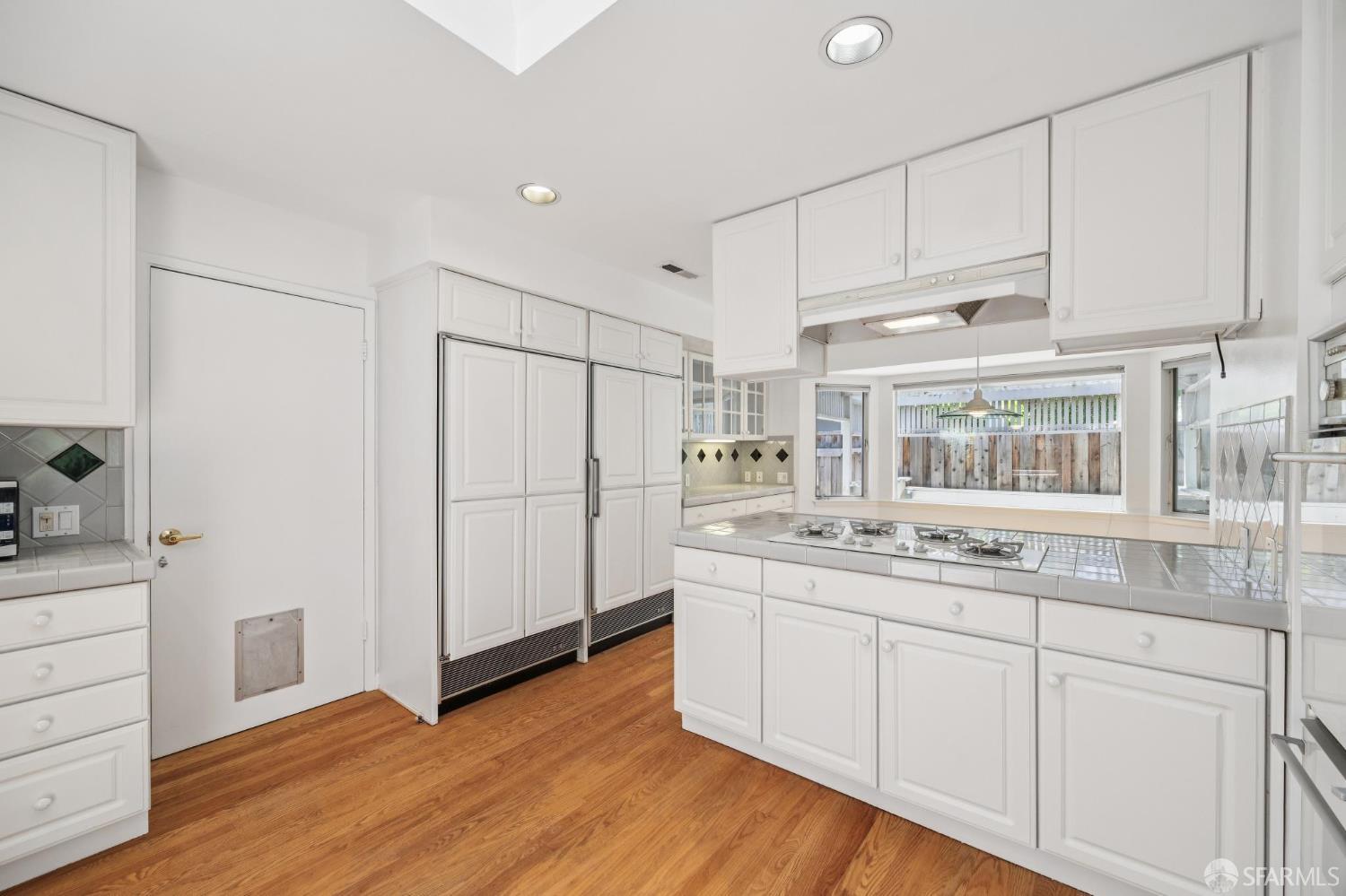 Detail Gallery Image 29 of 67 For 480 Sherwood Way, Menlo Park,  CA 94025 - 3 Beds | 2 Baths