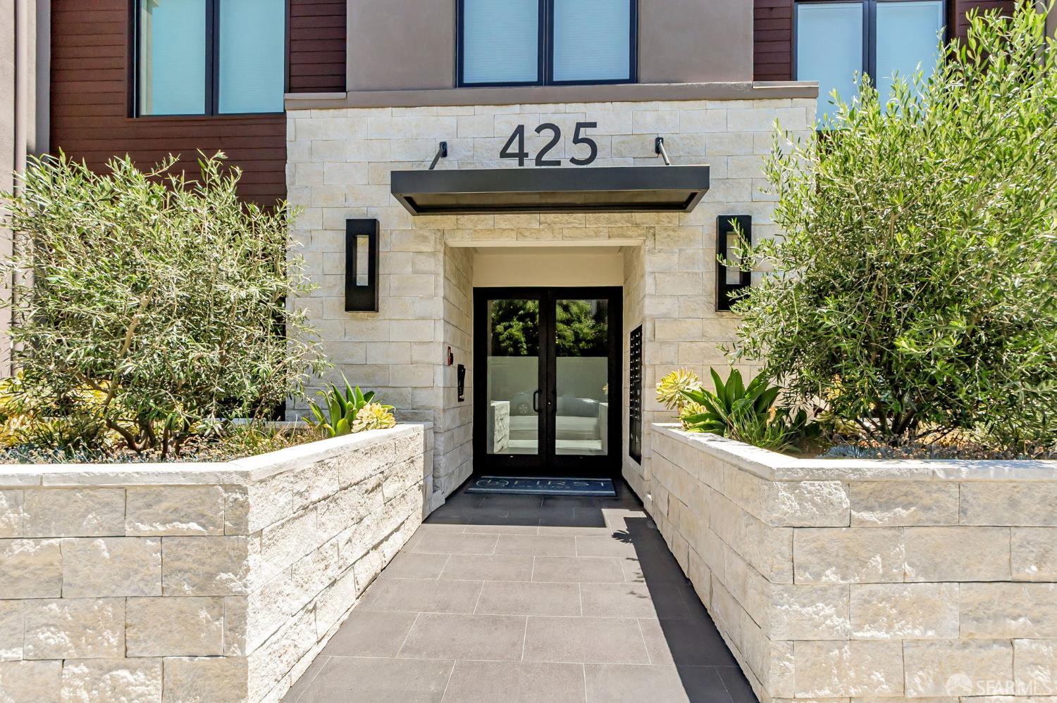 Detail Gallery Image 34 of 42 For 425 First St #36,  Los Altos,  CA 94022 - 1 Beds | 1/1 Baths