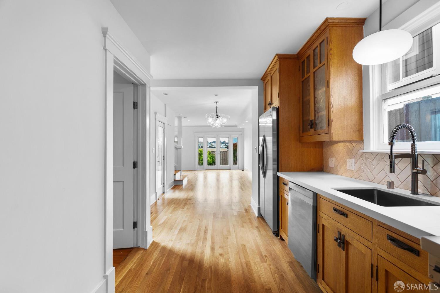 Detail Gallery Image 12 of 28 For 760 Paris St, San Francisco,  CA 94112 - 3 Beds | 2 Baths