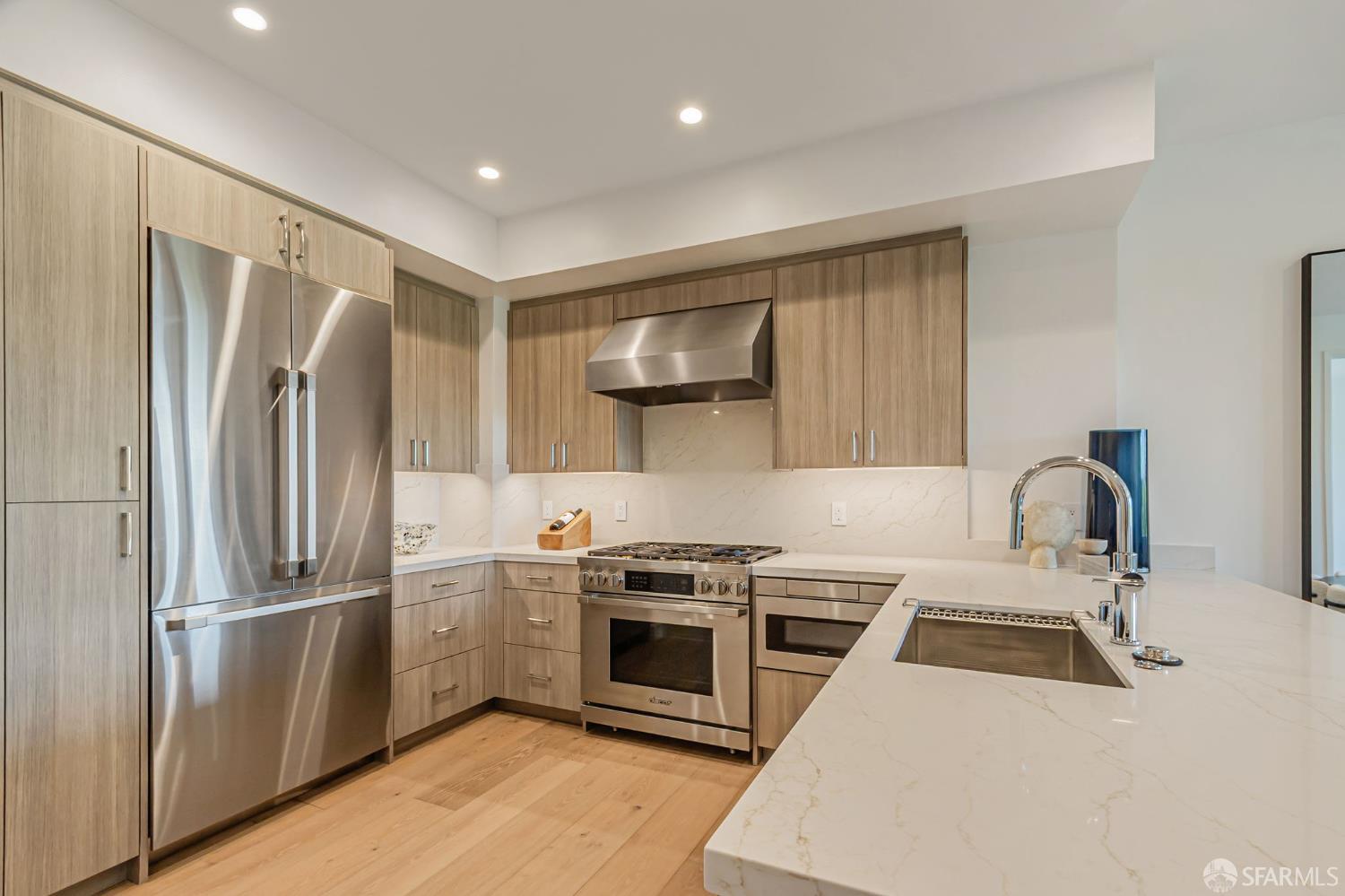 Detail Gallery Image 8 of 42 For 425 First St #36,  Los Altos,  CA 94022 - 1 Beds | 1/1 Baths