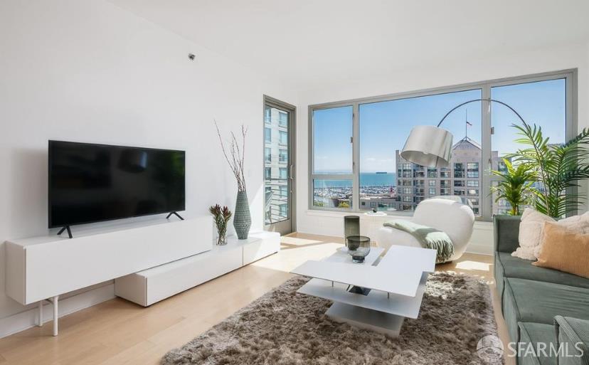 Detail Gallery Image 2 of 49 For 239 Brannan St 10g,  San Francisco,  CA 94107 - 2 Beds | 2 Baths