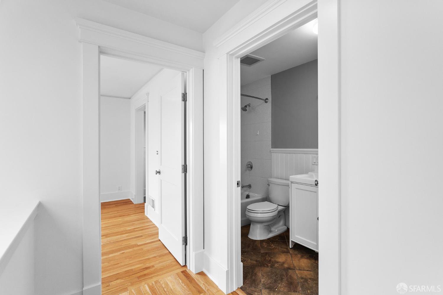 Detail Gallery Image 18 of 28 For 760 Paris St, San Francisco,  CA 94112 - 3 Beds | 2 Baths