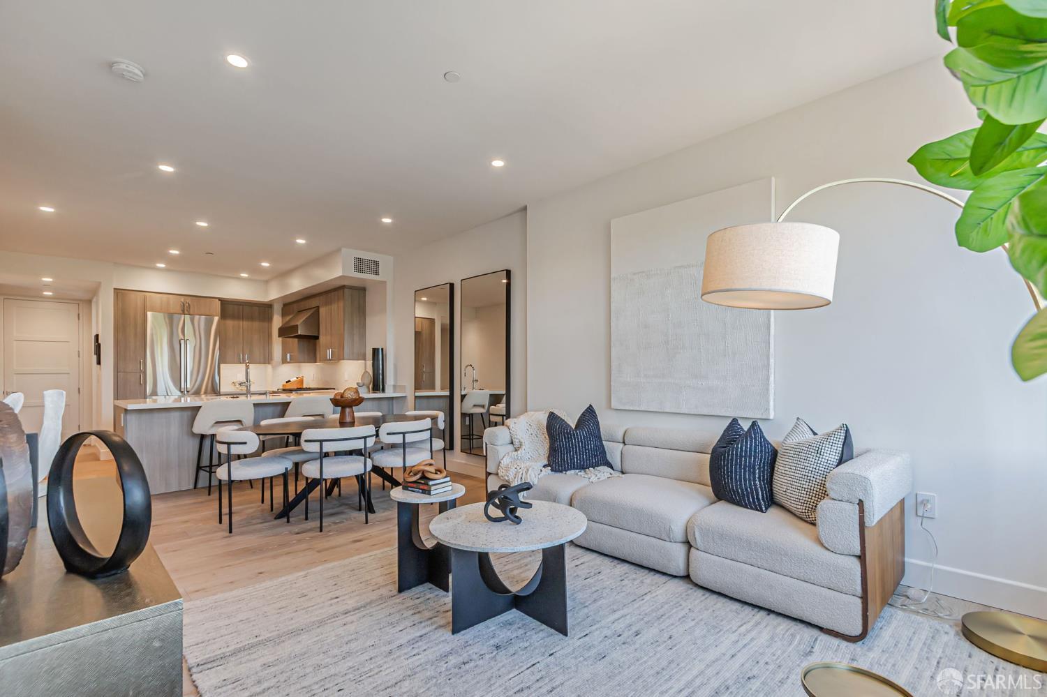 Detail Gallery Image 3 of 42 For 425 First St #36,  Los Altos,  CA 94022 - 1 Beds | 1/1 Baths
