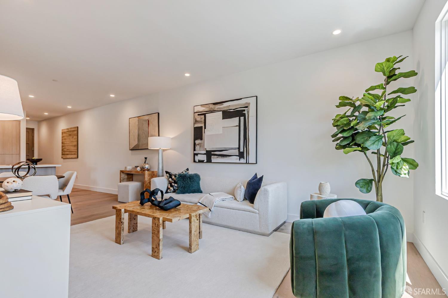 Detail Gallery Image 3 of 43 For 425 First St #24,  Los Altos,  CA 94022 - 2 Beds | 2/1 Baths