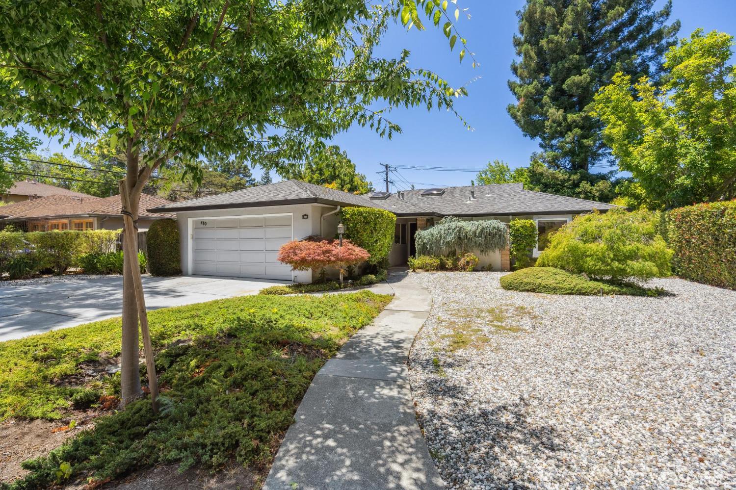 Detail Gallery Image 8 of 67 For 480 Sherwood Way, Menlo Park,  CA 94025 - 3 Beds | 2 Baths