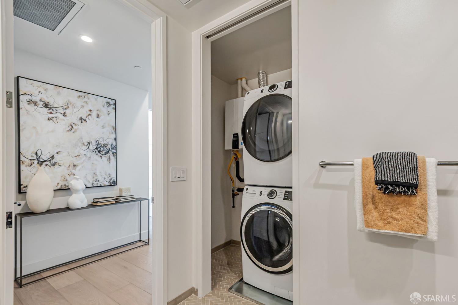 Detail Gallery Image 28 of 41 For 425 First St #21,  Los Altos,  CA 94022 - 2 Beds | 2 Baths