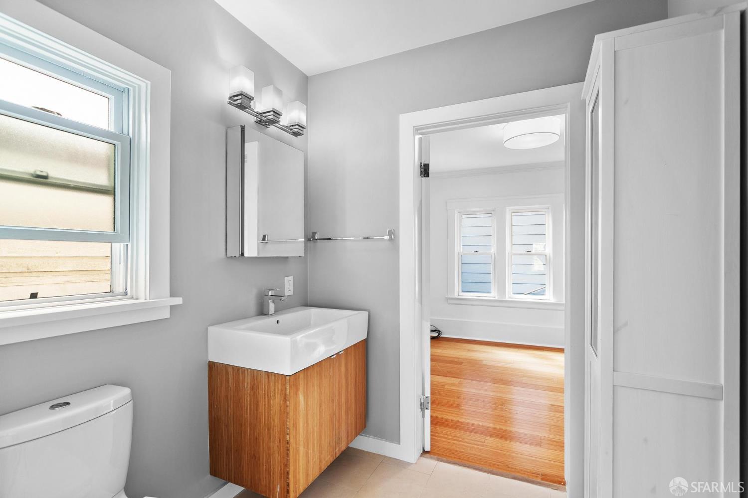 Detail Gallery Image 16 of 28 For 760 Paris St, San Francisco,  CA 94112 - 3 Beds | 2 Baths