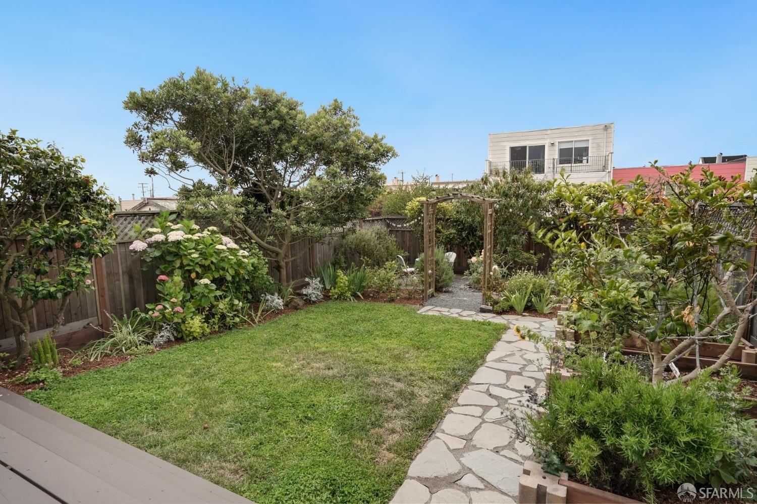 Detail Gallery Image 34 of 44 For 1643 43rd Ave, San Francisco,  CA 94122 - 3 Beds | 2 Baths
