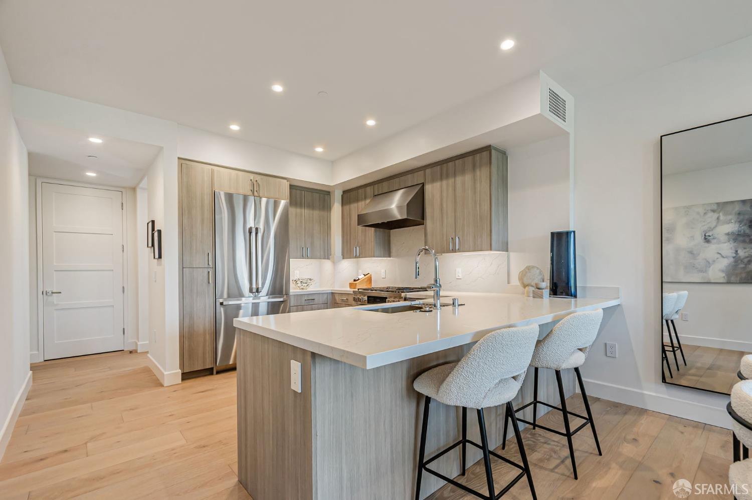 Detail Gallery Image 5 of 42 For 425 First St #36,  Los Altos,  CA 94022 - 1 Beds | 1/1 Baths