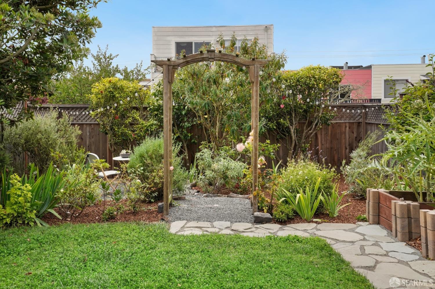 Detail Gallery Image 36 of 44 For 1643 43rd Ave, San Francisco,  CA 94122 - 3 Beds | 2 Baths