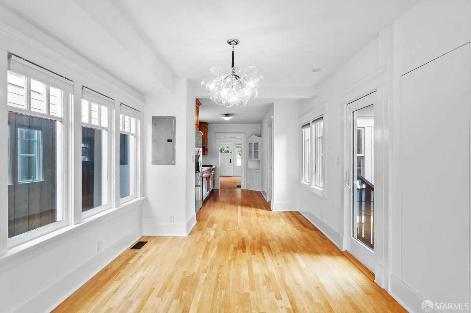 Detail Gallery Image 9 of 28 For 760 Paris St, San Francisco,  CA 94112 - 3 Beds | 2 Baths