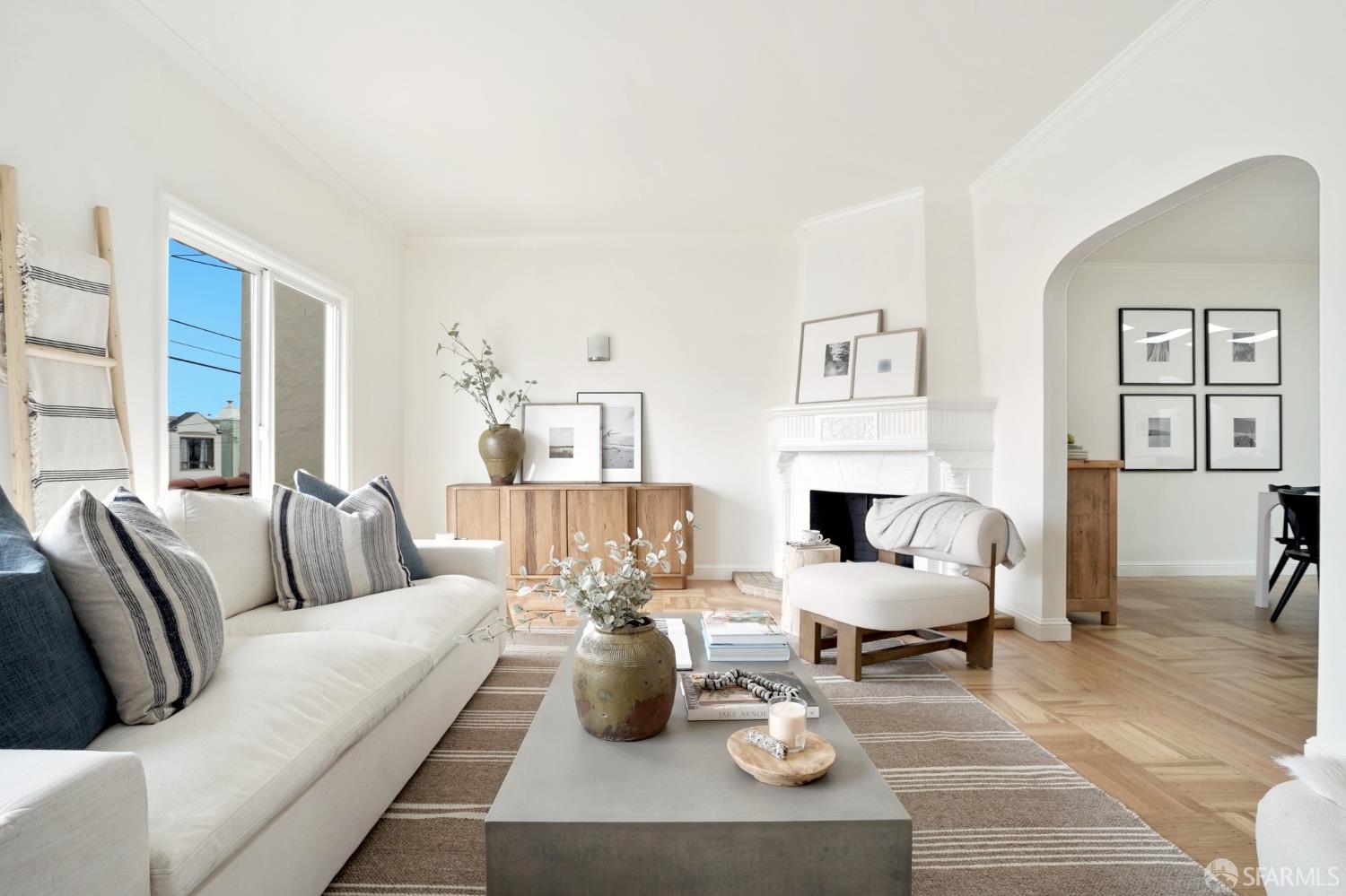 Detail Gallery Image 3 of 44 For 1643 43rd Ave, San Francisco,  CA 94122 - 3 Beds | 2 Baths