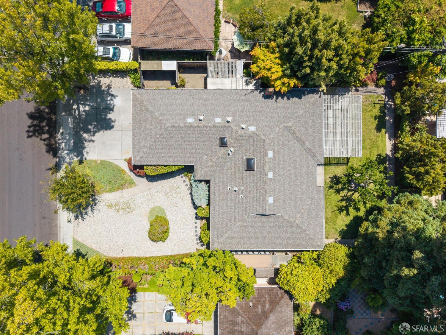 Detail Gallery Image 3 of 67 For 480 Sherwood Way, Menlo Park,  CA 94025 - 3 Beds | 2 Baths