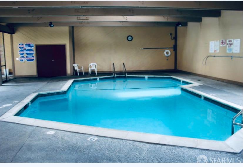 Detail Gallery Image 10 of 11 For 353 Philip Dr #301,  Daly City,  CA 94015 - 3 Beds | 2 Baths