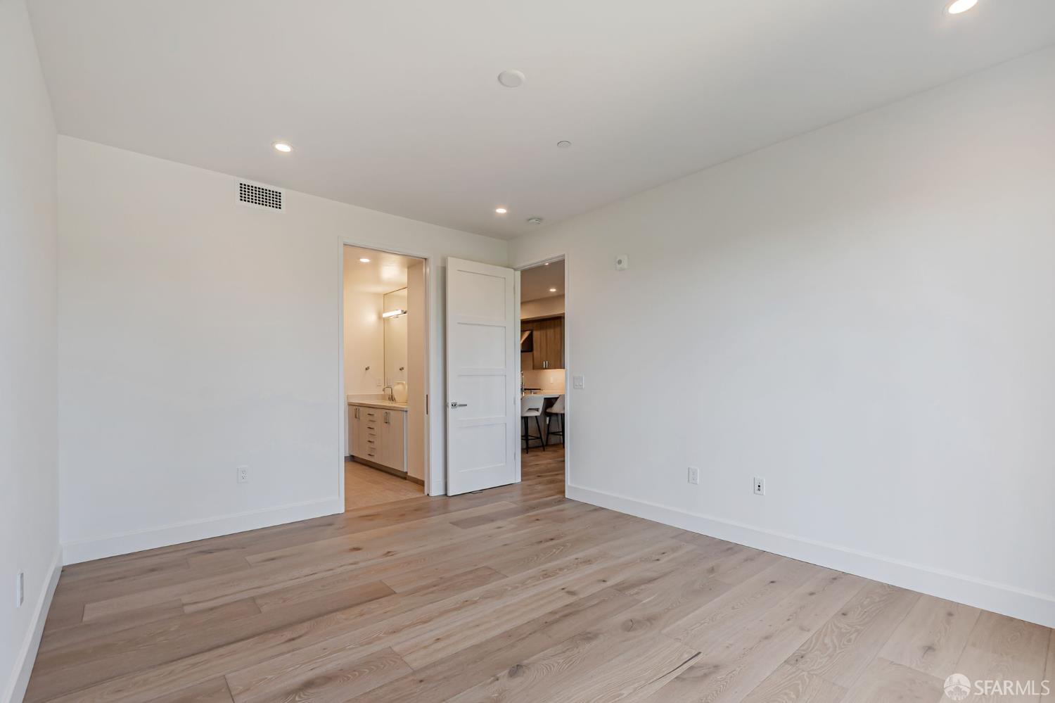 Detail Gallery Image 20 of 42 For 425 First St #36,  Los Altos,  CA 94022 - 1 Beds | 1/1 Baths