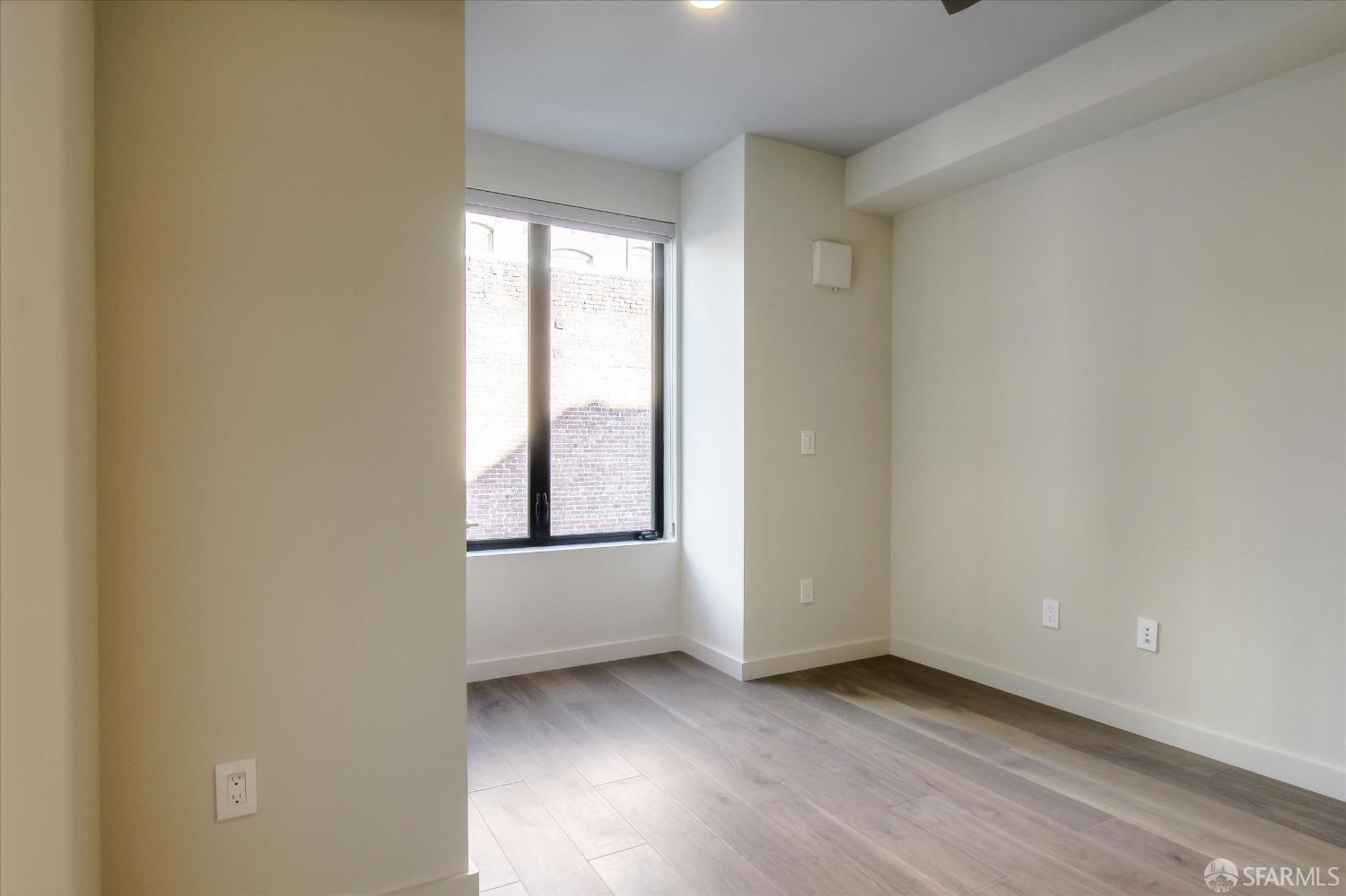 Detail Gallery Image 12 of 21 For 824 Hyde St #301,  San Francisco,  CA 94109 - 1 Beds | 1 Baths