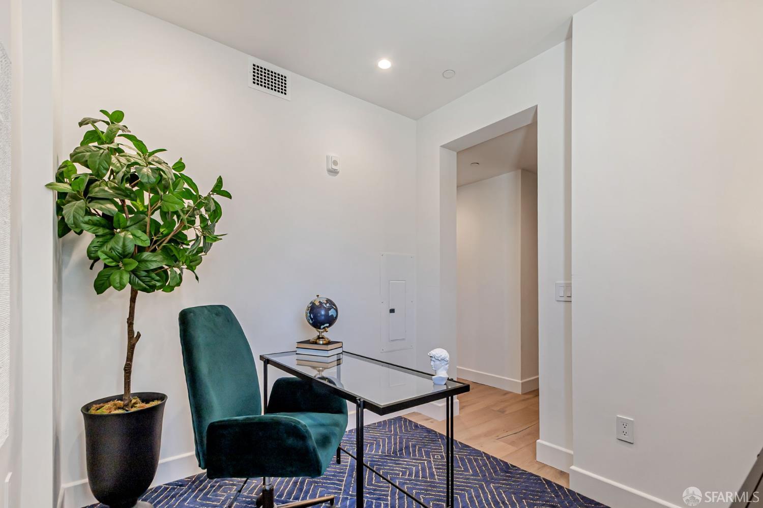 Detail Gallery Image 15 of 42 For 425 First St #36,  Los Altos,  CA 94022 - 1 Beds | 1/1 Baths
