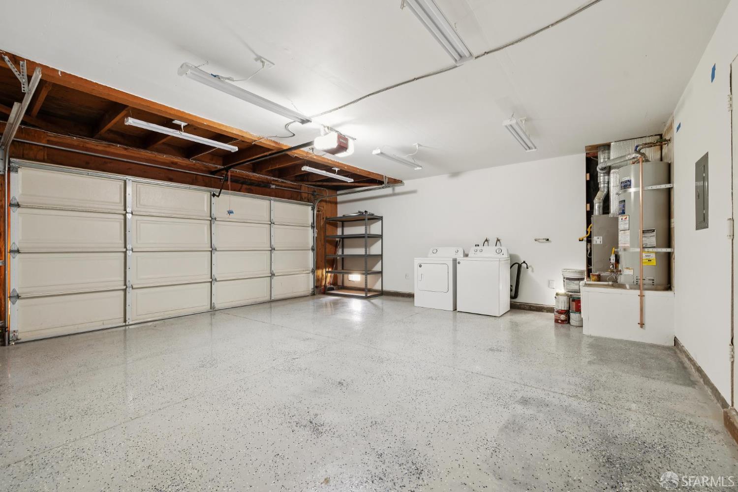 Detail Gallery Image 24 of 28 For 752 Alvarado Dr, Salinas,  CA 93907 - 3 Beds | 2 Baths