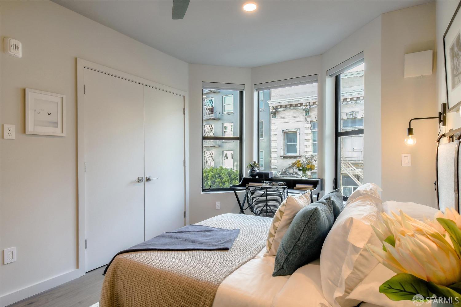 Detail Gallery Image 8 of 20 For 824 Hyde St #403,  San Francisco,  CA 94109 - 2 Beds | 1 Baths