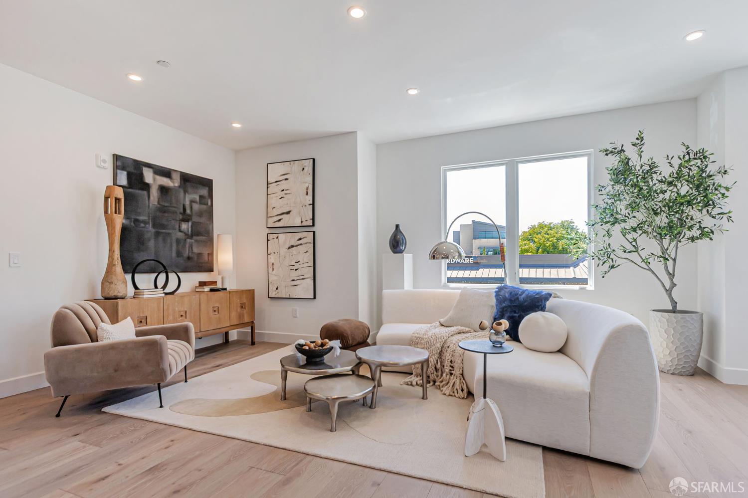 Detail Gallery Image 2 of 41 For 425 First St #21,  Los Altos,  CA 94022 - 2 Beds | 2 Baths