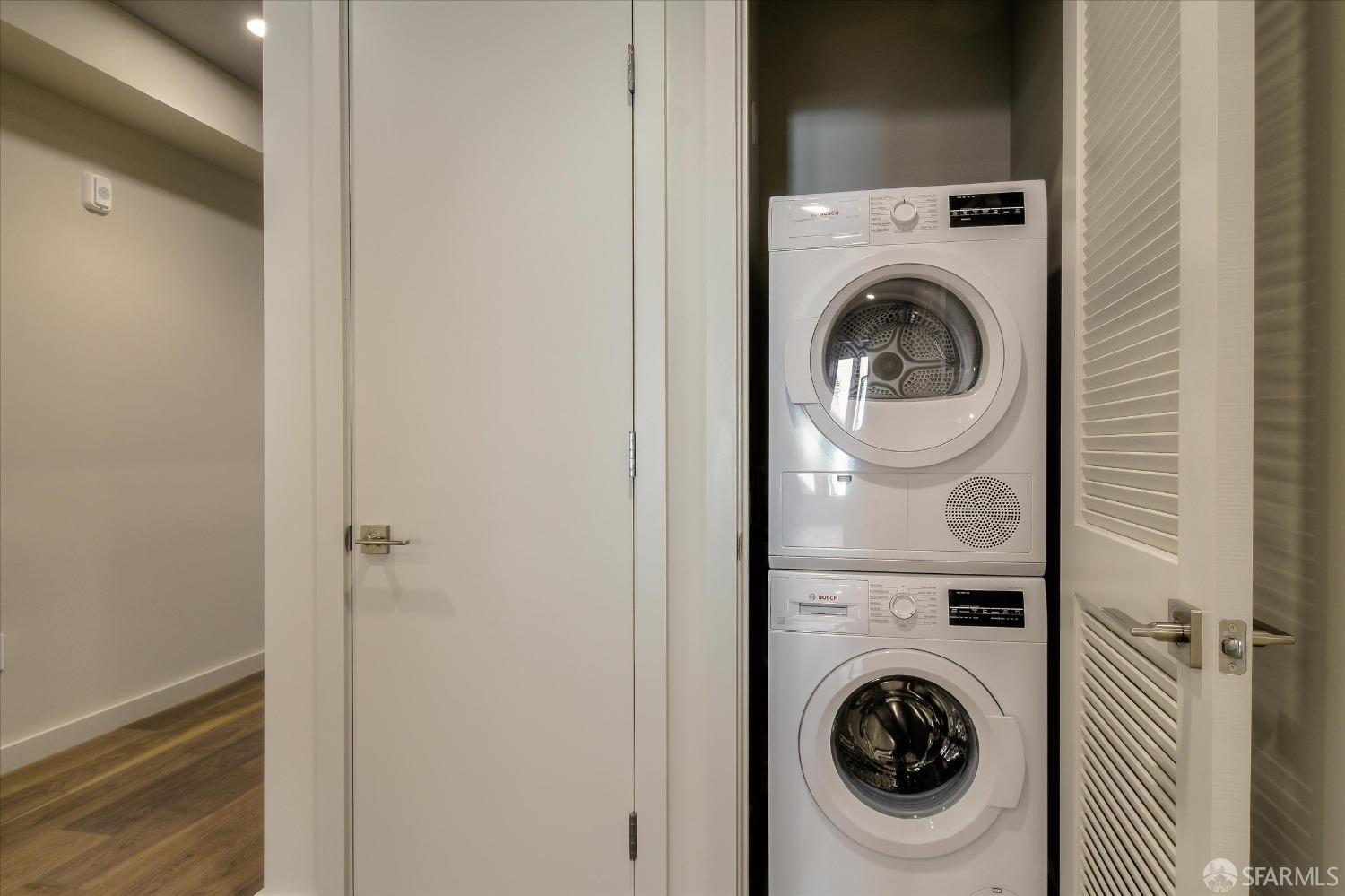 Detail Gallery Image 15 of 21 For 824 Hyde St #301,  San Francisco,  CA 94109 - 1 Beds | 1 Baths